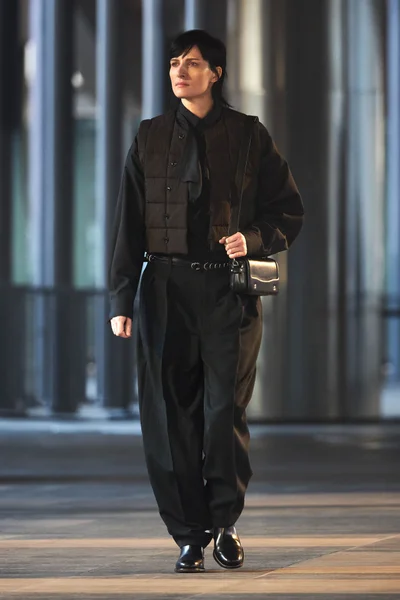 Look 2